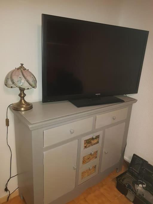 הוילה Beaulieu-sur-Loire Chez Nino Wifi Gratuit מראה חיצוני תמונה
