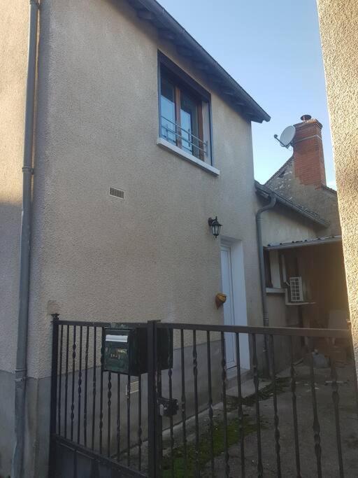 הוילה Beaulieu-sur-Loire Chez Nino Wifi Gratuit מראה חיצוני תמונה